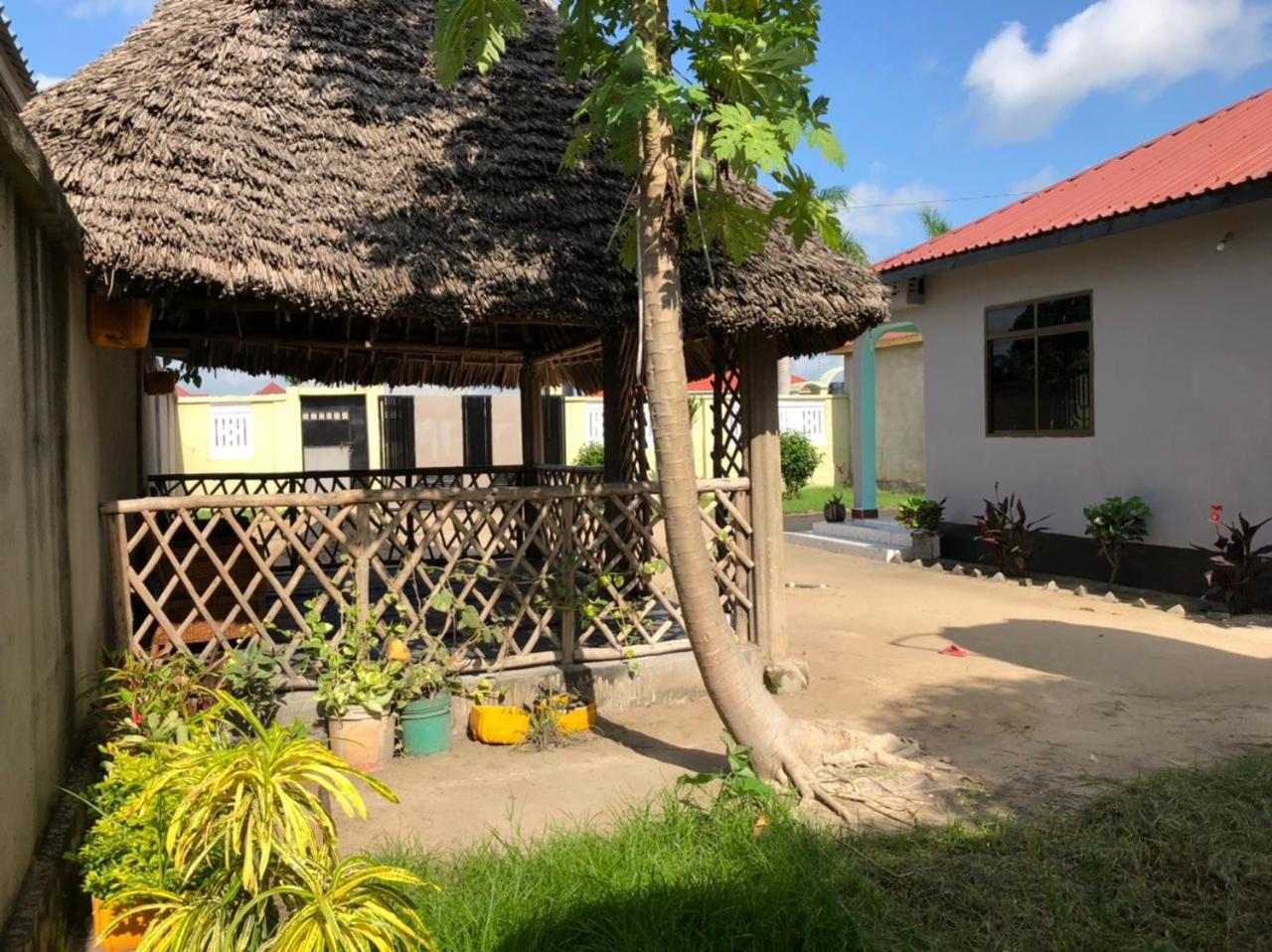 Beswahilid B & B Bagamoyo Exterior photo